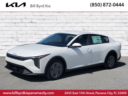 New 2026 Kia K4 LX image 1