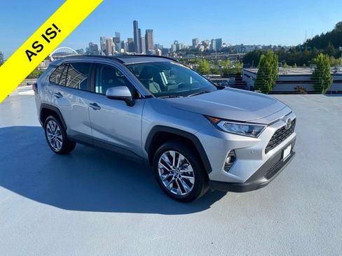 Used 2019 Toyota RAV4 XLE Premium w/ Advanced Technology Package AWD/4WD image 31