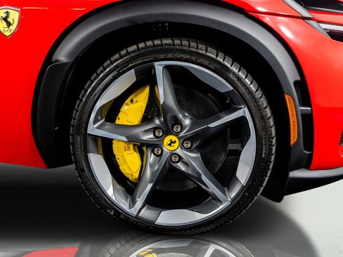 Used 2026 Ferrari Purosangue image 7