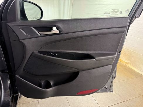 Used 2019 Hyundai Tucson SE image 17