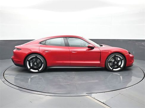 Certified 2022 Porsche Taycan 4S image 24