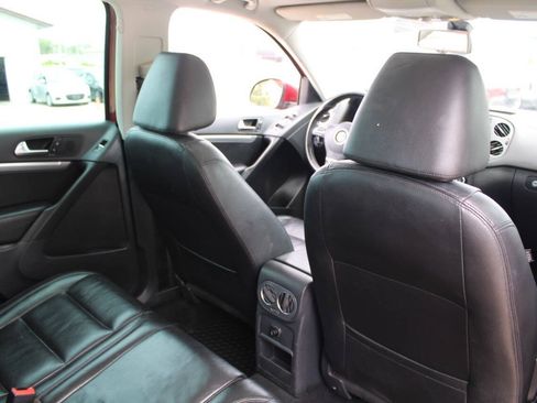 Used 2012 Volkswagen Tiguan S FWD image 10