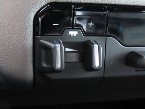 Used 2024 RAM 3500 Big Horn image 32