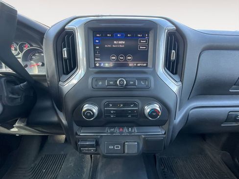 Used 2021 GMC Sierra 2500 4x4 Crew Cab w/ Convenience Package image 11