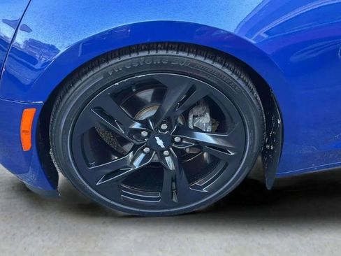 Used 2019 Chevrolet Camaro LT w/ RS Package image 39