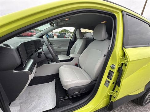 Used 2025 Hyundai Kona SEL AWD/4WD image 13