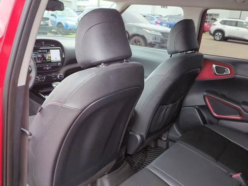 Used 2024 Kia Soul GT-Line w/ GT-Line Technology Package FWD image 17