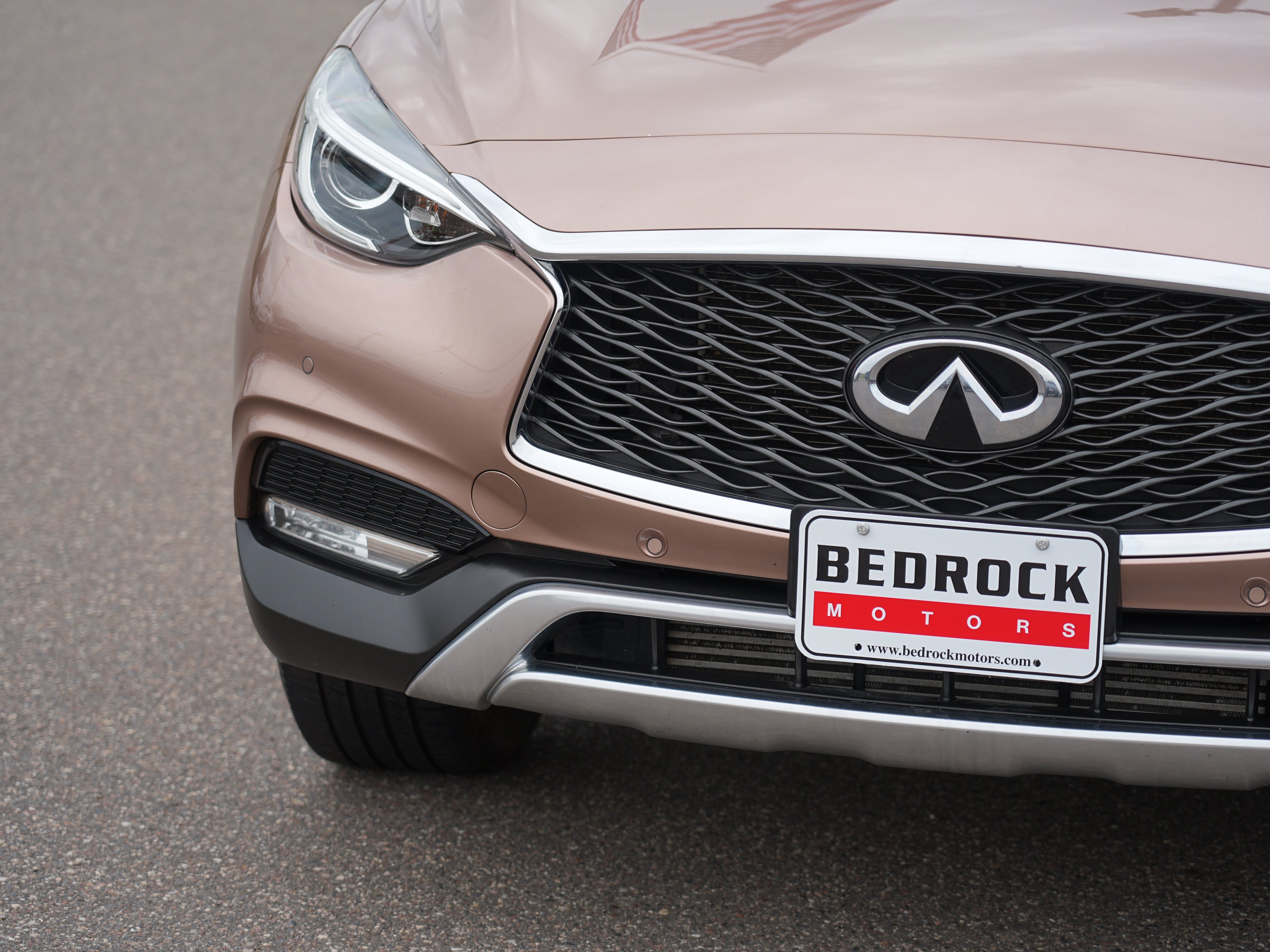 Used 2017 INFINITI QX30 Premium w/ Navigation Package AWD/4WD image 9