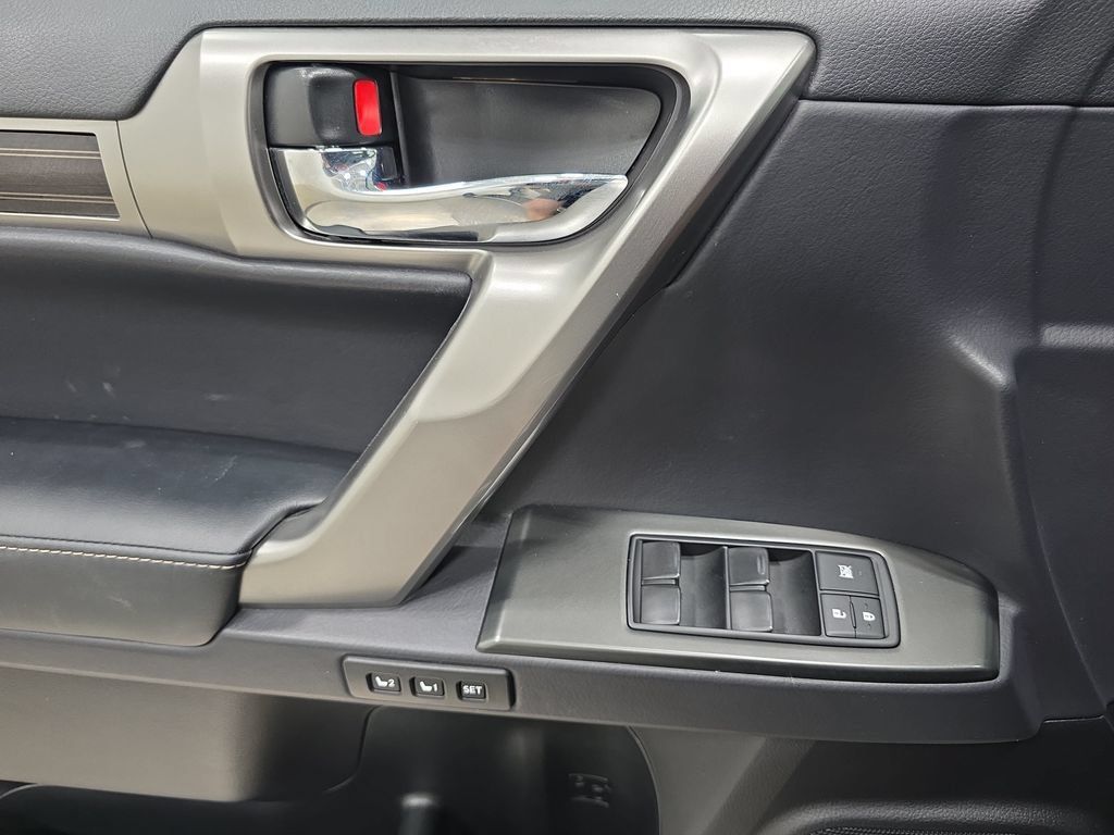 Used 2023 Lexus GX 460 Premium w/ Premium Package AWD/4WD image 27