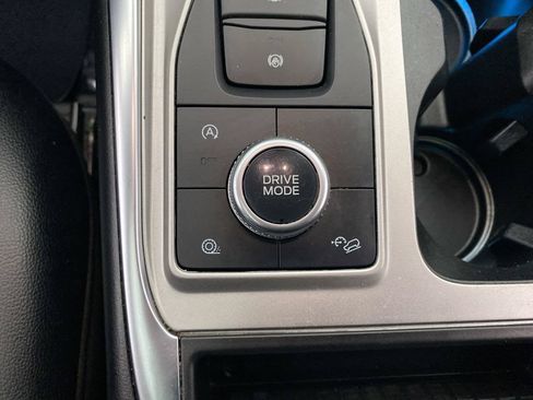Used 2021 Ford Explorer Limited w/ Equipment Group 301A AWD/4WD image 20