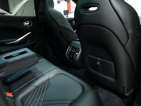 Used 2021 Aston Martin DBX AWD/4WD image 16