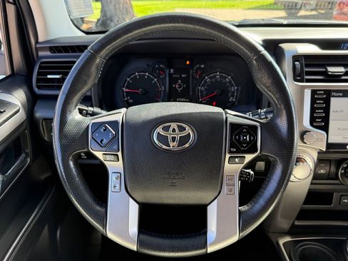 Used 2020 Toyota 4Runner SR5 image 19