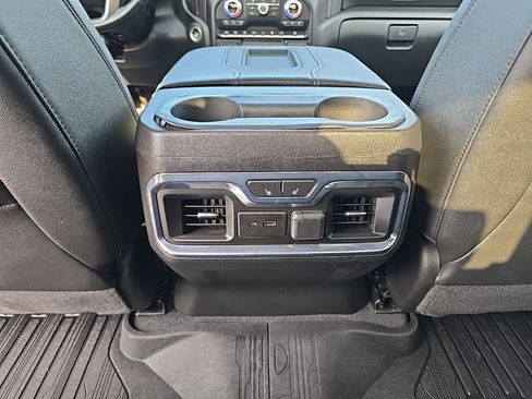 Used 2021 GMC Sierra 1500 AT4 w/ Off-Road Performance Package image 29