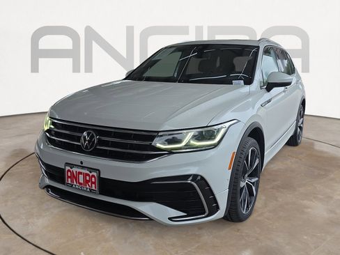 Used 2022 Volkswagen Tiguan SEL R-Line AWD/4WD image 4