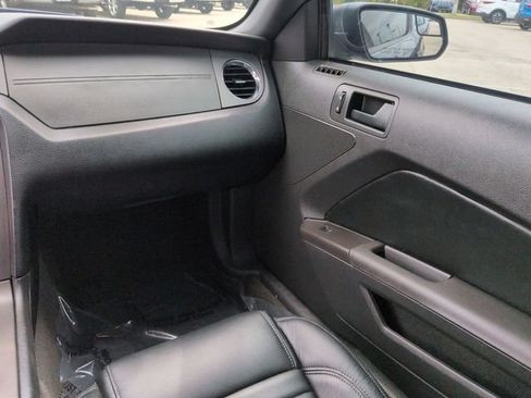 Used 2012 Ford Mustang Coupe RWD image 16
