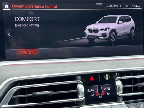 Used 2022 BMW X5 sDrive40i w/ Premium Package image 27