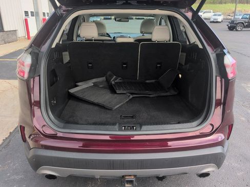Used 2019 Ford Edge Titanium w/ Equipment Group 301A AWD/4WD image 13