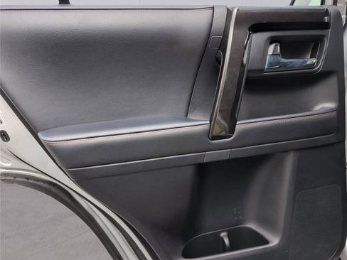 Used 2024 Toyota 4Runner TRD Off-Road image 29