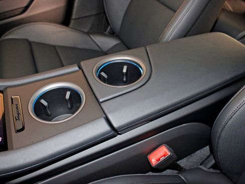 Certified 2026 Porsche Taycan 4 image 32