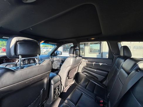 Used 2014 Jeep Grand Cherokee Overland AWD/4WD image 16