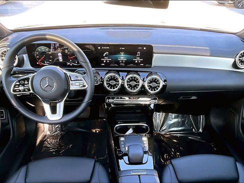 Used 2023 Mercedes-Benz CLA 250 image 14