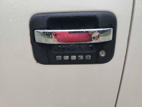 Used 2007 Ford F150 Lariat AWD/4WD image 15