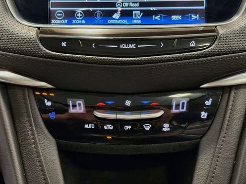 Used 2017 Cadillac XT5 Premium Luxury w/ LPO, Wheel Lock Package FWD image 13