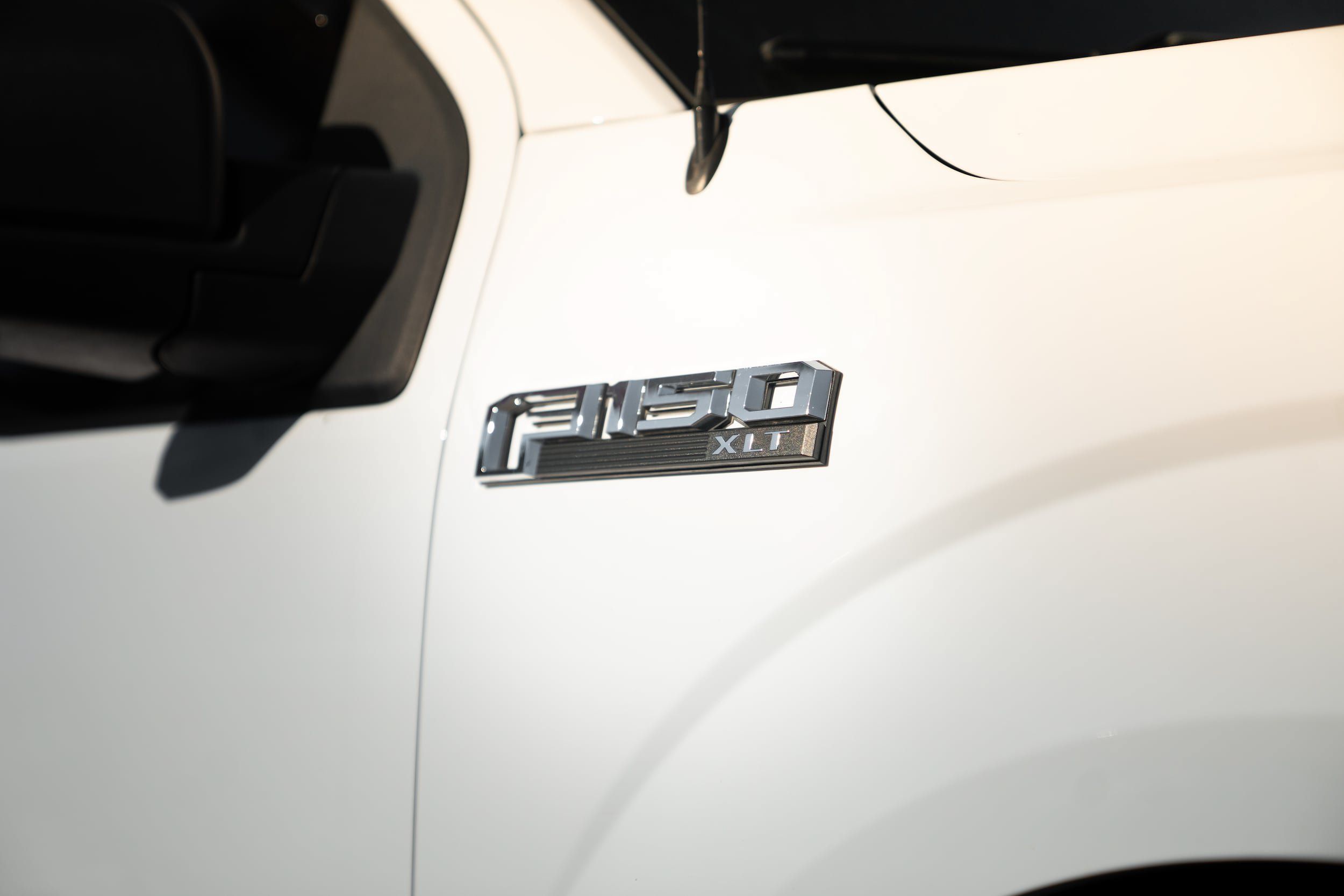 Used 2019 Ford F150 XLT w/ Equipment Group 302A Luxury AWD/4WD image 4