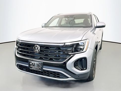 New 2026 Volkswagen Atlas Cross Sport SE AWD/4WD image 3