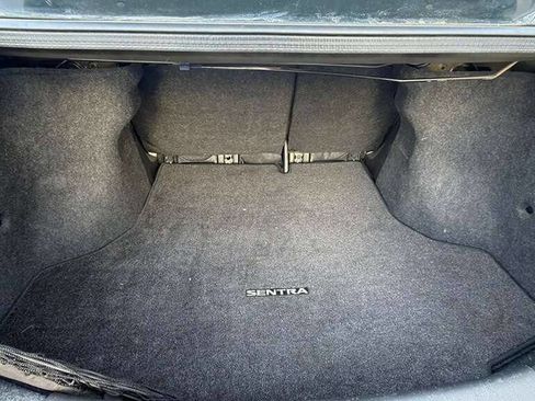 Used 2015 Nissan Sentra S image 20