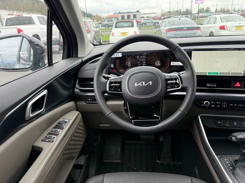 New 2026 Kia Carnival FWD image 22