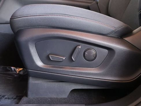 Used 2025 Ford Explorer Active RWD image 22