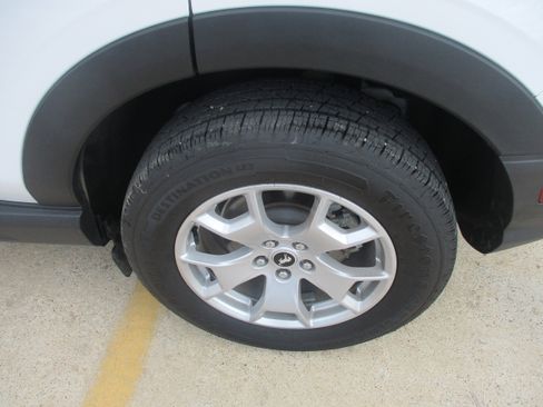 Used 2023 Ford Bronco Sport AWD/4WD image 8