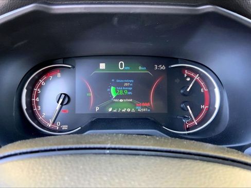 Used 2024 Toyota RAV4 LE image 10