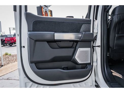 New 2025 Ford F350 Platinum AWD/4WD image 22