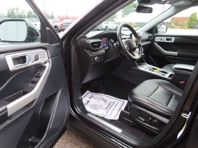 Used 2020 Ford Explorer Limited w/ Class III Trailer Tow Package AWD/4WD image 18