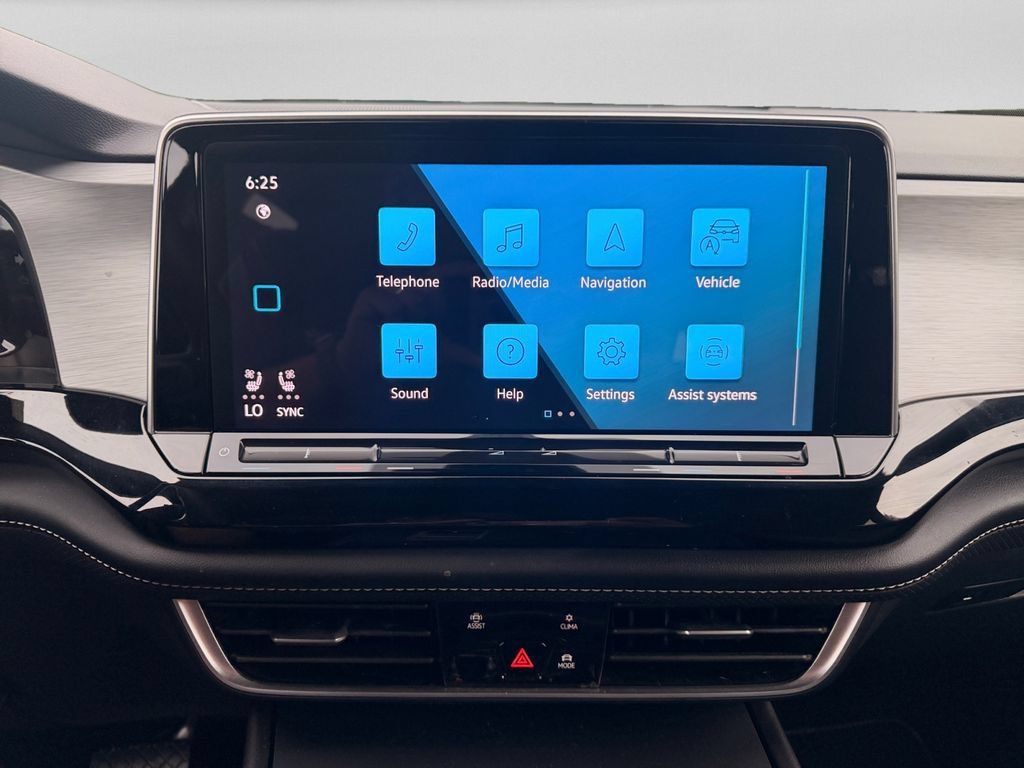 Used 2024 Volkswagen Atlas Cross Sport SE FWD image 12