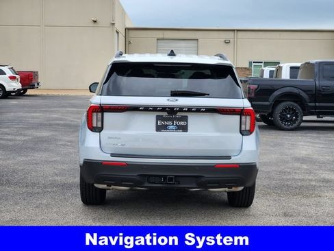 New 2026 Ford Explorer Active RWD image 6