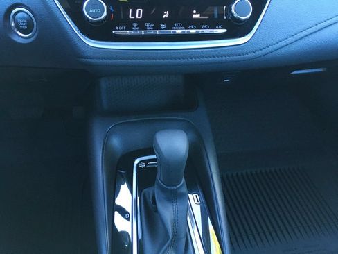 Used 2025 Toyota Corolla SE FWD image 16