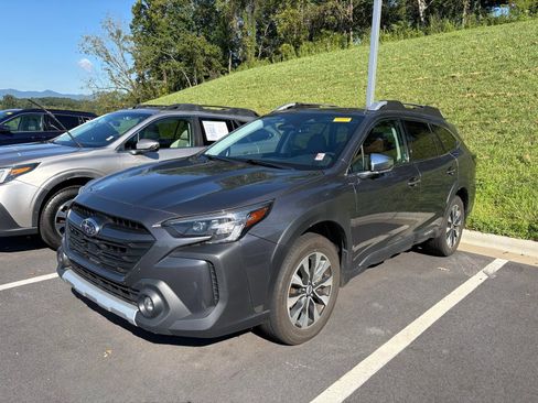 Certified 2023 Subaru Outback Touring XT AWD/4WD image 3