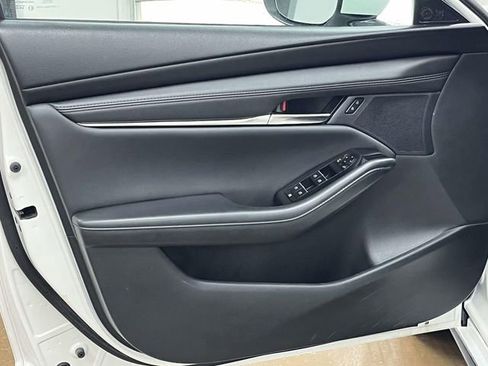 Used 2024 MAZDA MAZDA3 s FWD image 15