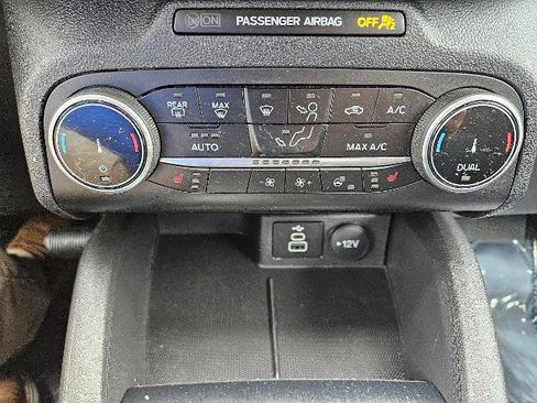 Certified 2024 Ford Escape Active AWD/4WD image 24