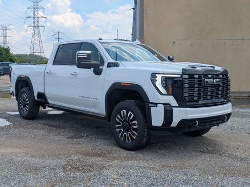 New 2026 GMC Sierra 2500 Denali Ultimate AWD/4WD image 8