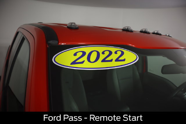 Used 2022 Ford F250 XLT w/ Black Appearance Package AWD/4WD image 13