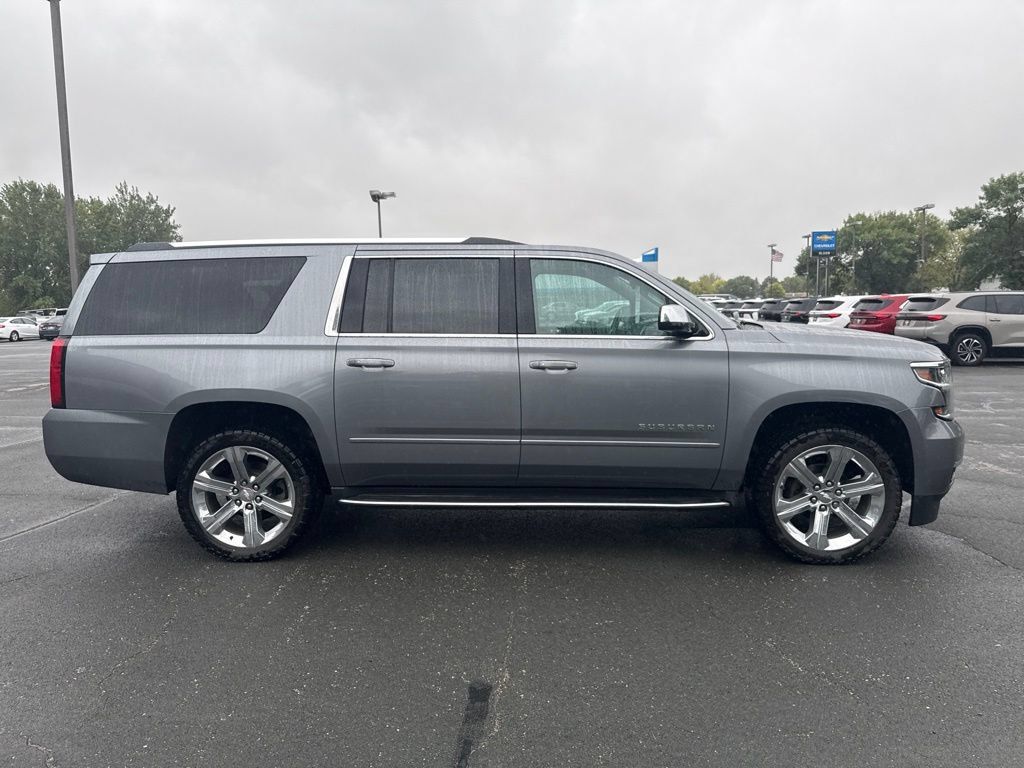 Used 2020 Chevrolet Suburban Premier AWD/4WD image 8