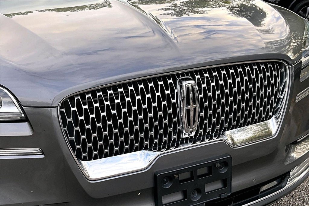 Used 2022 Lincoln Aviator Reserve w/ Equipment Group 201A AWD/4WD image 39