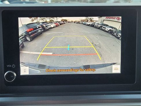 Used 2024 Toyota Tacoma TRD Sport image 17