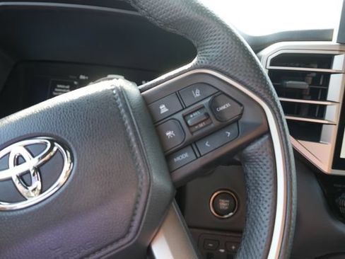 Used 2025 Toyota Tundra Limited AWD/4WD image 24