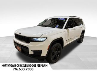 Used 2023 Jeep Grand Cherokee L Limited w/ Black Appearance Package AWD/4WD video 1