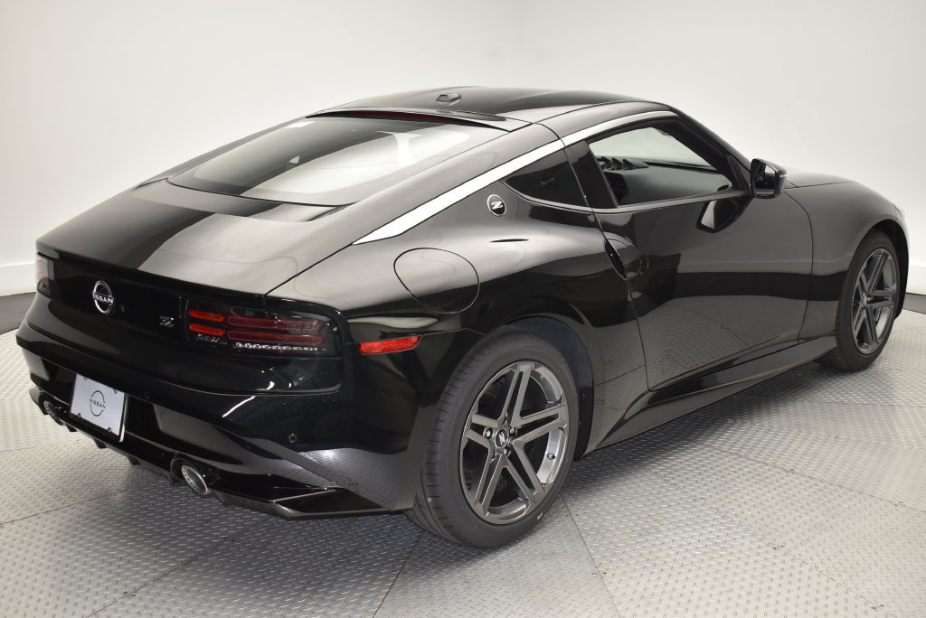New 2026 Nissan Z Sport w/ Floor Mat Package RWD image 5